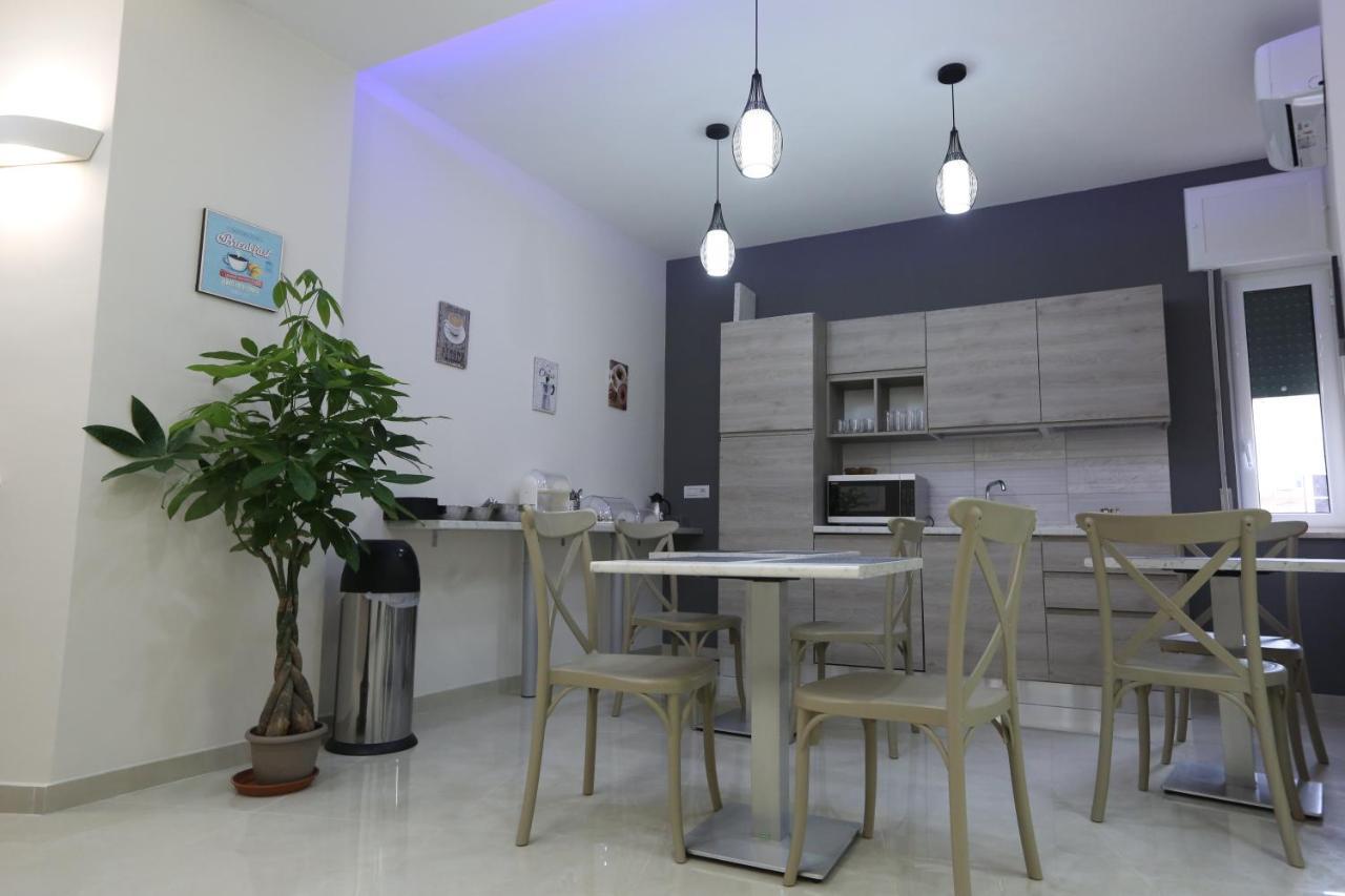Costa Apartment نابولي المظهر الخارجي الصورة